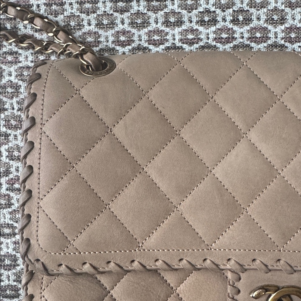 Chanel Happy Stitch Flap Bag Beige - Picture 5 of 17